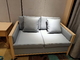 Camera di albergo Sofa Solid Wood Frame Sofa della tappezzeria del tessuto 1600*900*820mm 2 Seaters