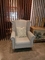 930*900*1150mm singolo Sofa Chair Tufted Fabric Recliner bianco hanno rotolato il braccio